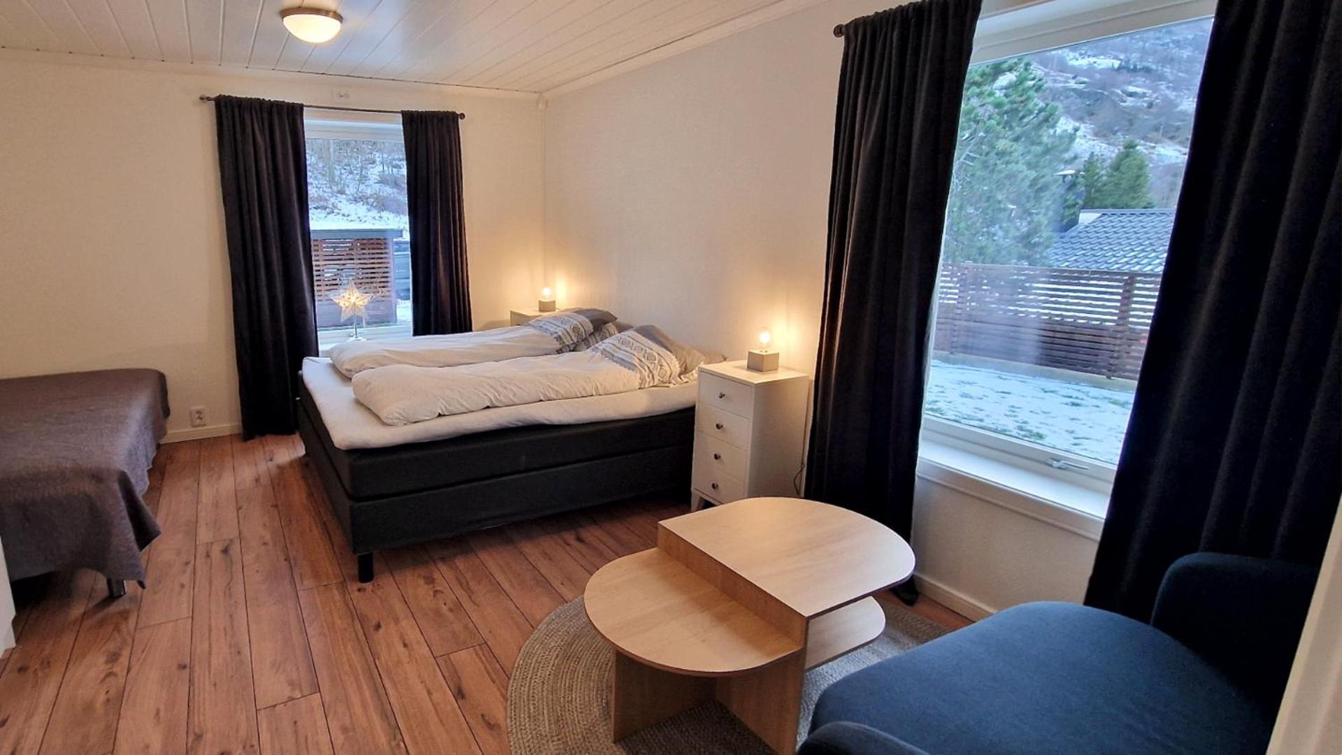 Otnes Fjordside Apartment Aurland Ngoại thất bức ảnh